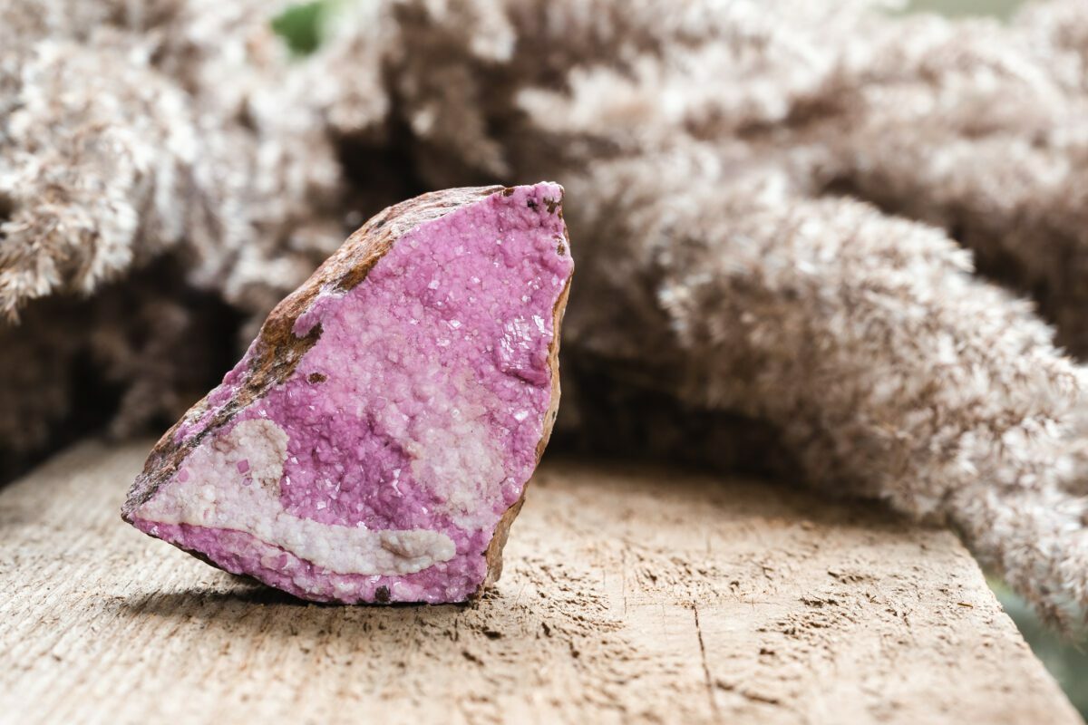 content creation for gemstones and minerals